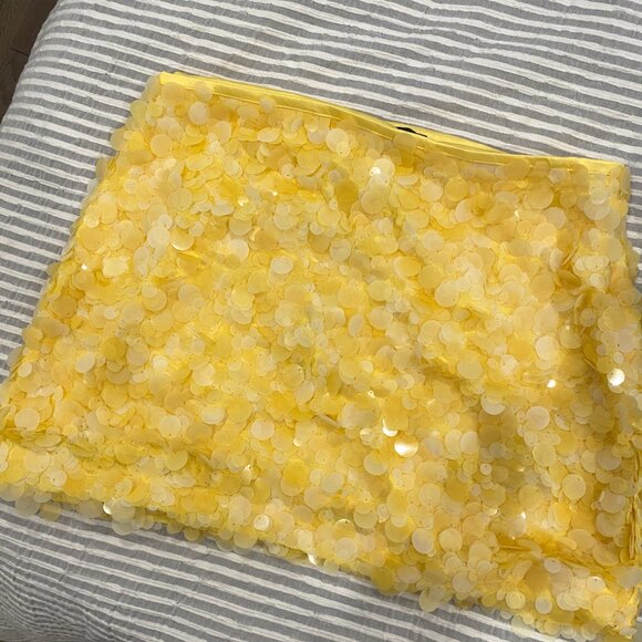 Zara yellow sequin mini skirt - Picture 3 of 4